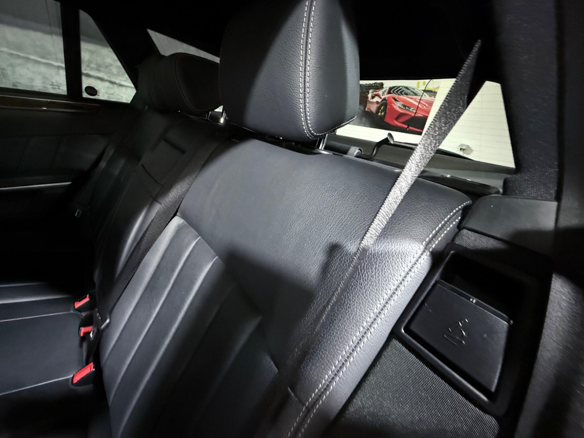 Mercedes-Benz E-Class view 19