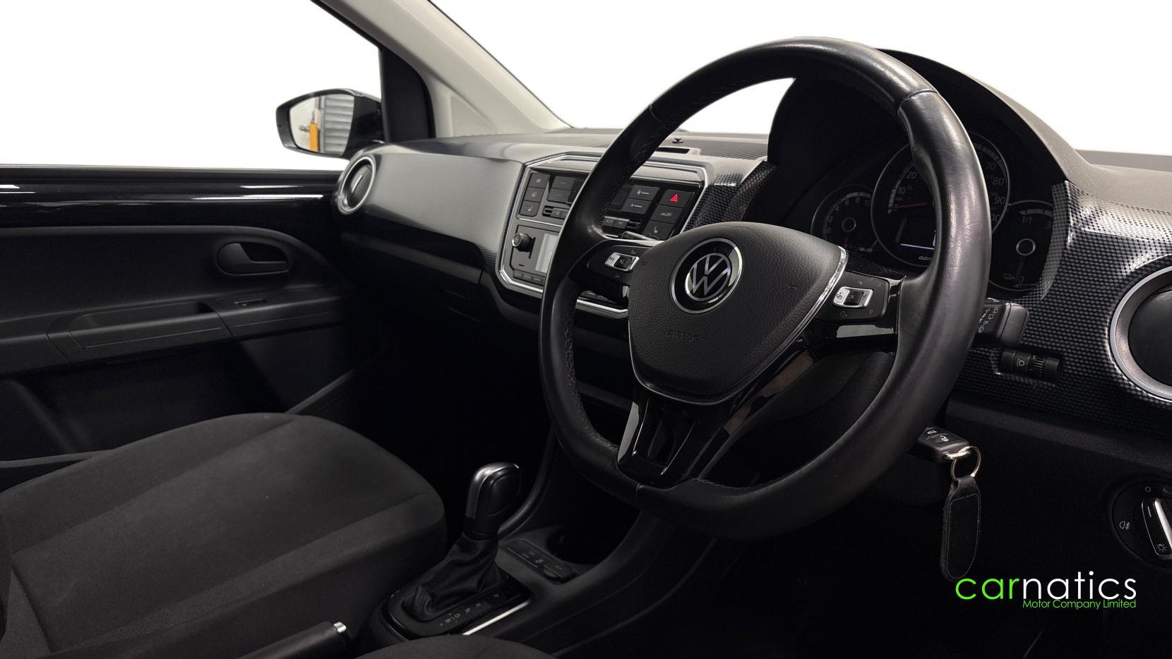 Volkswagen E-Up! view 4