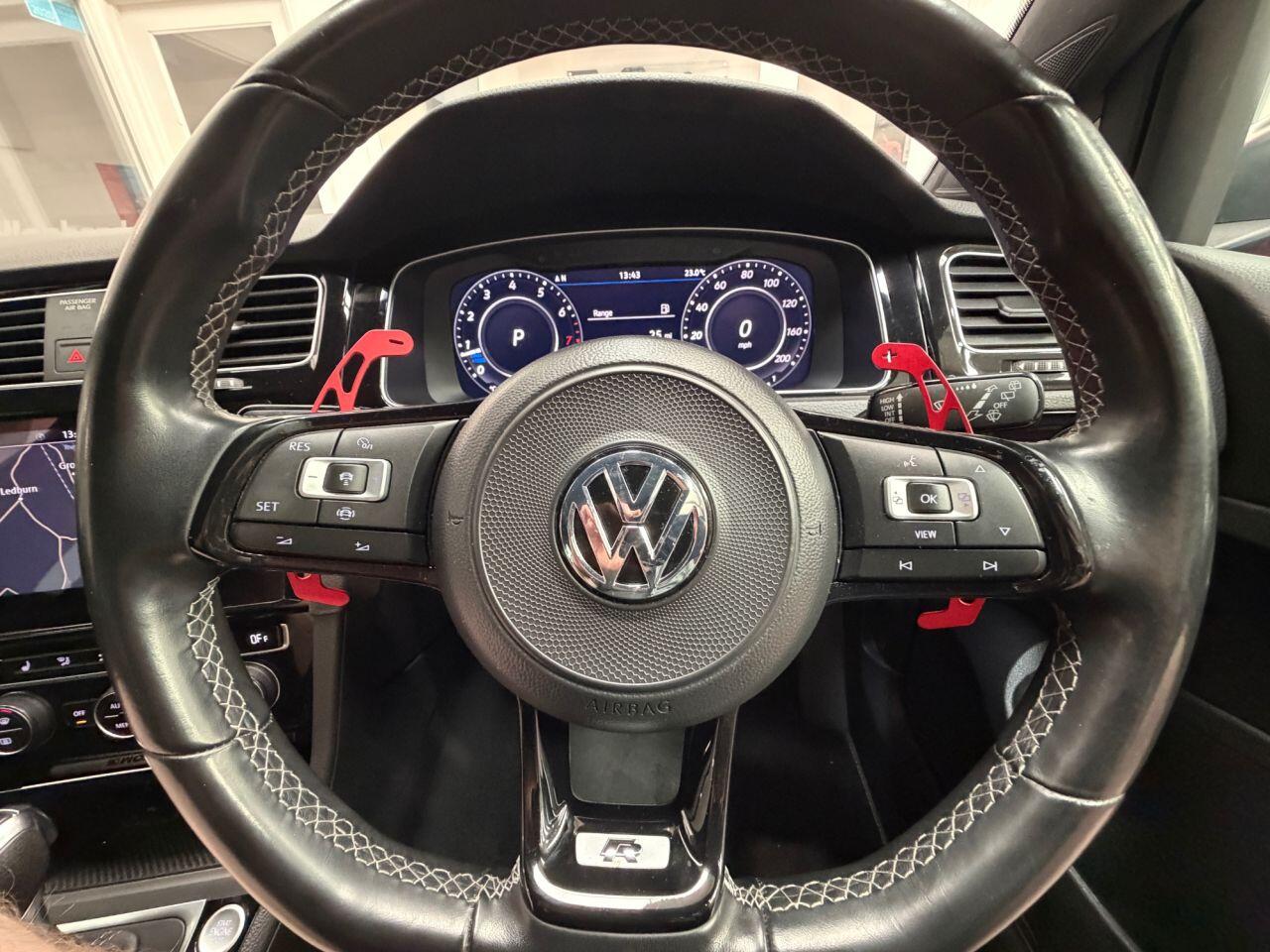 Volkswagen Golf view 40