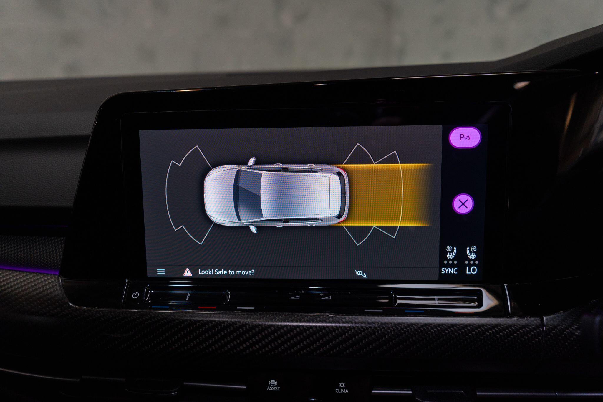 Volkswagen Golf view 23