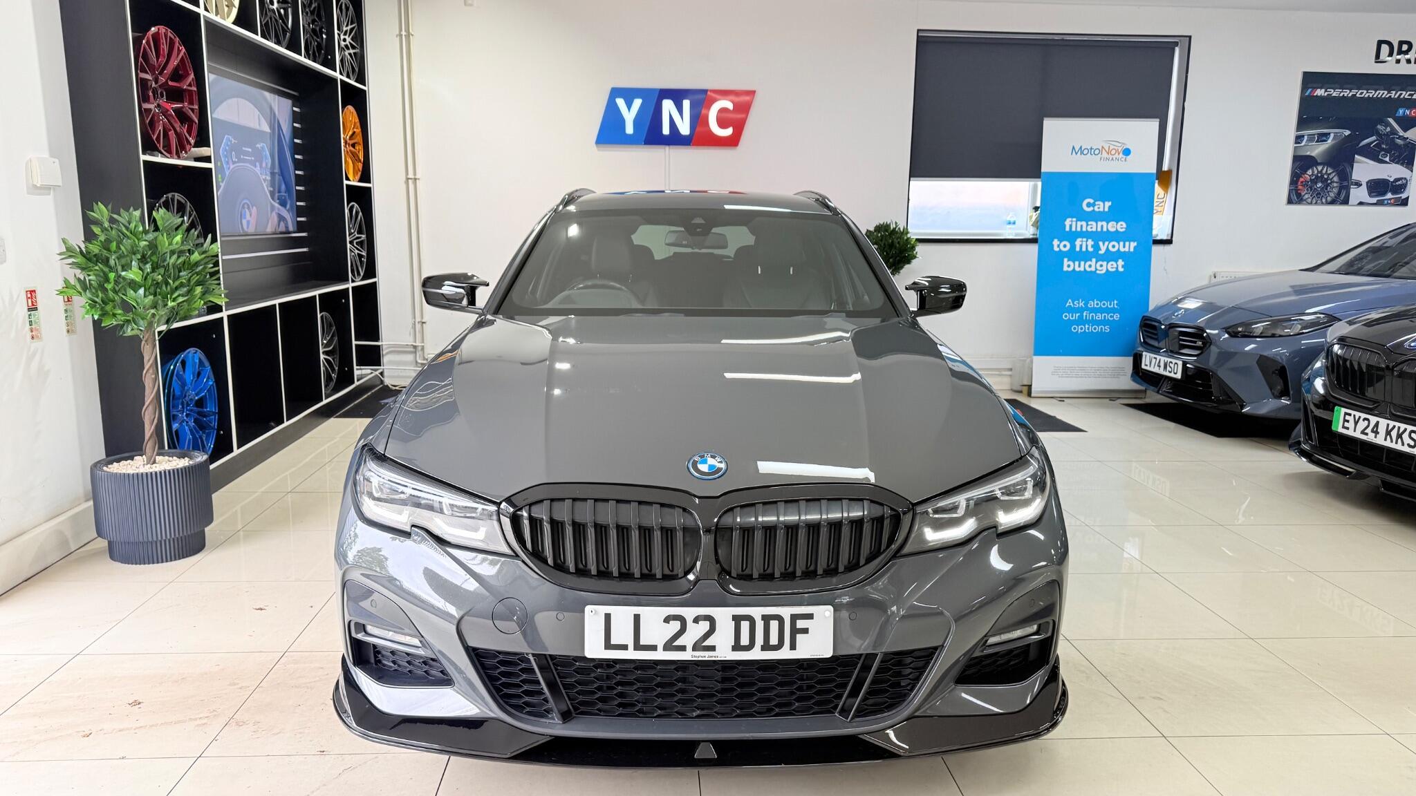 BMW 3 Series view 67