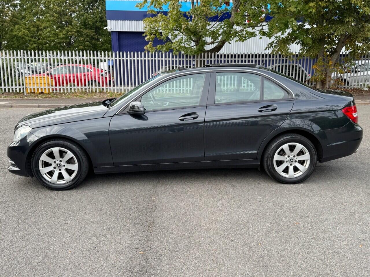 Mercedes-Benz C-Class view 6