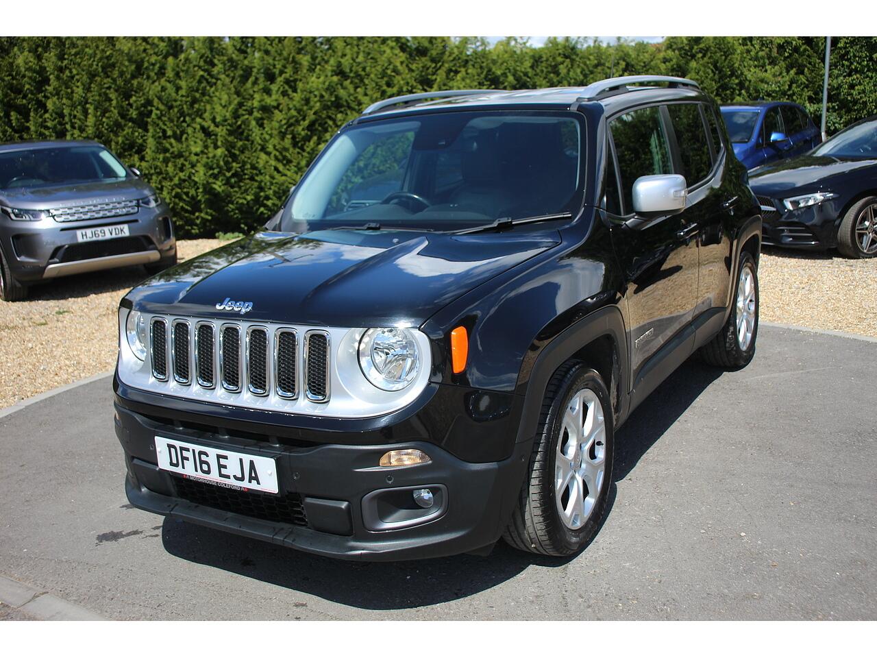 Jeep Renegade view 5