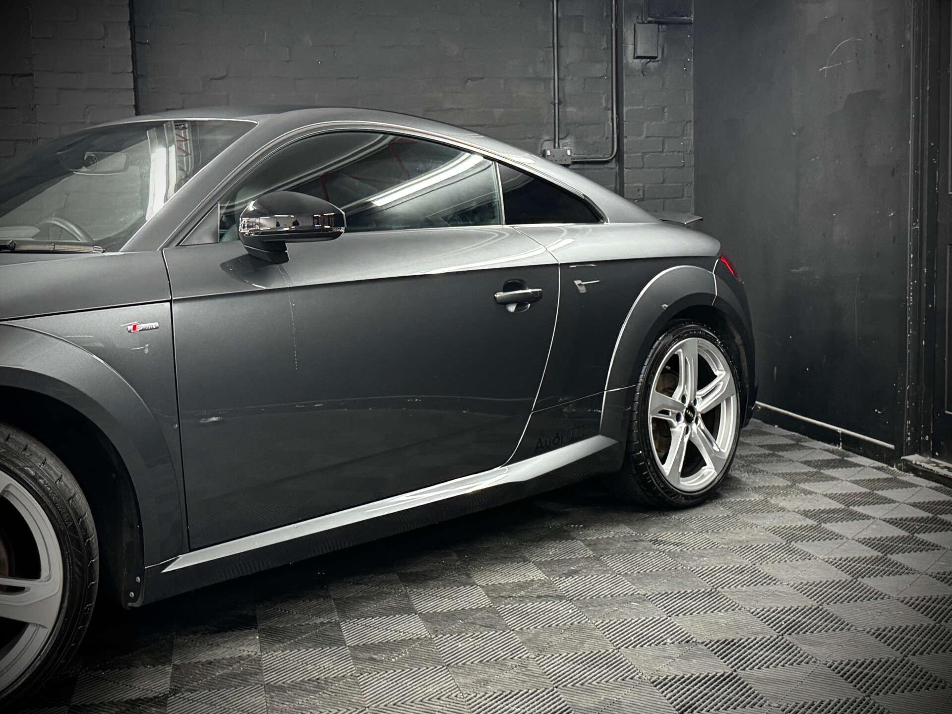 Audi TT view 4