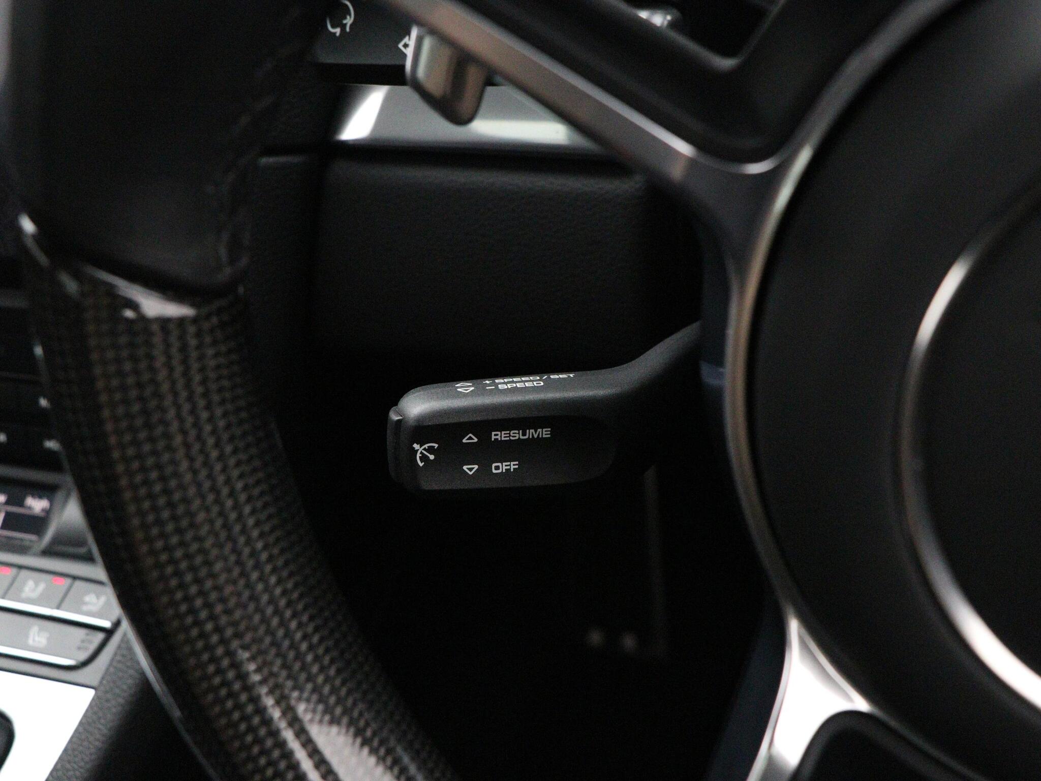 Porsche Cayman view 36