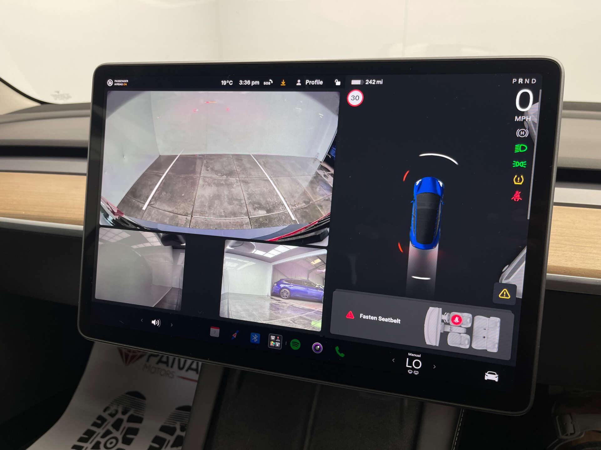 Tesla Model 3 view 16