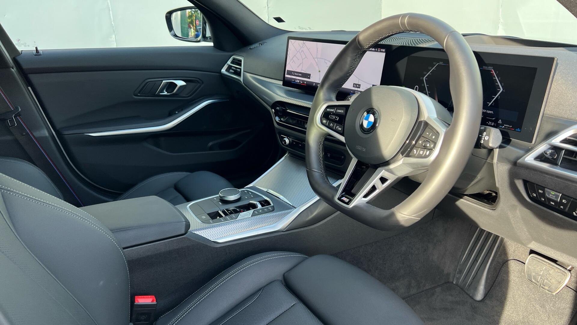 BMW 3 Series view 7