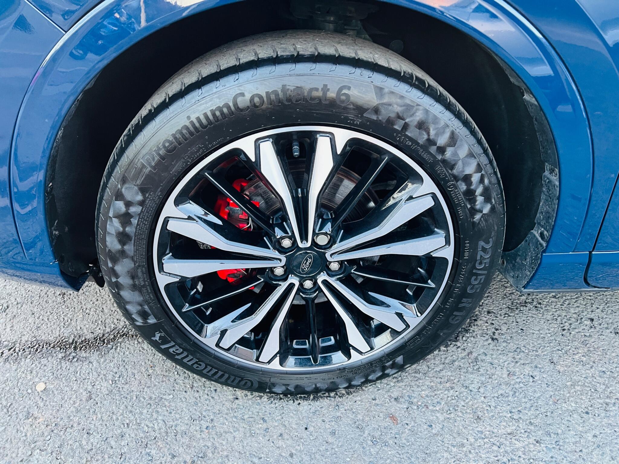 2023 Ford Kuga 2.5 EcoBoost Duratec 14.4kWh ST-Line X CVT Euro 6 (s/s) 5dr • 23,532 miles image 43