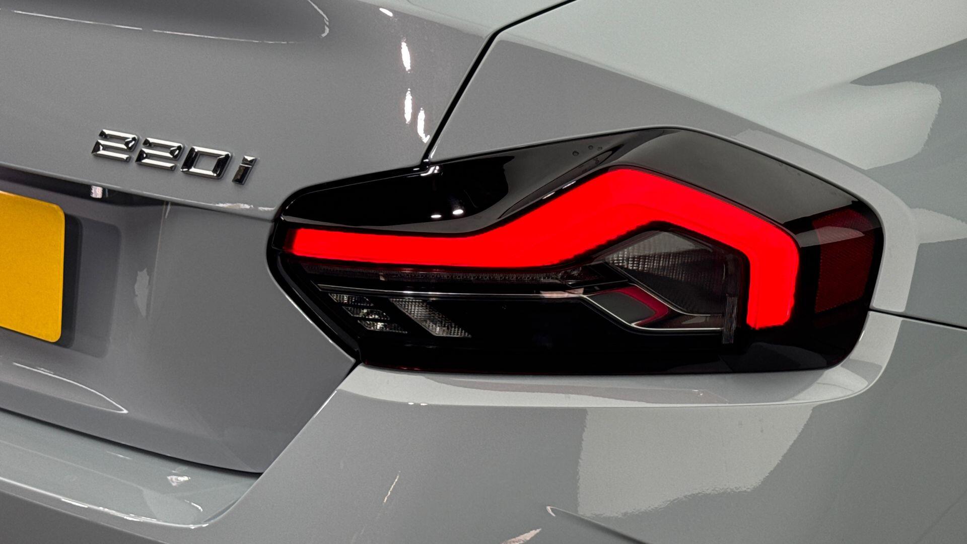 BMW 2 Series view 7