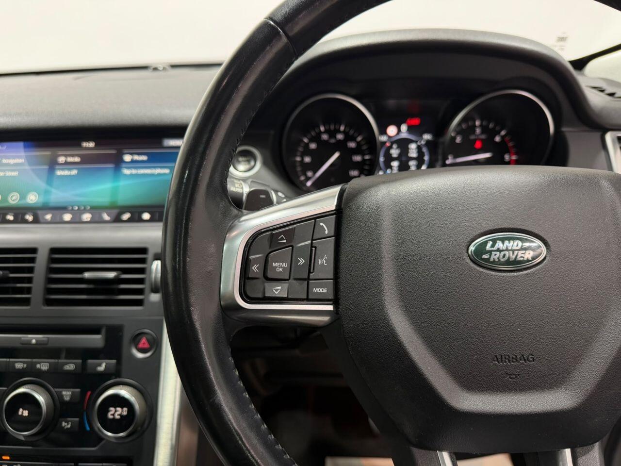 Land Rover Discovery Sport view 25