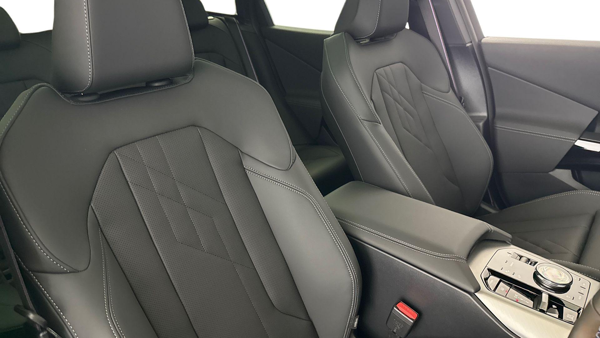 BMW X3 view 11