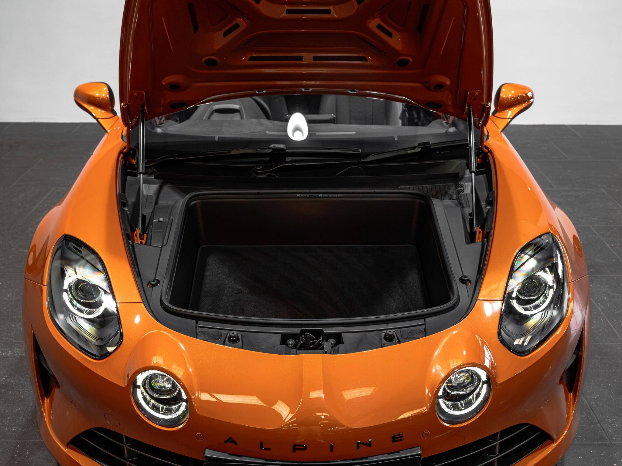 Alpine A110 view 17