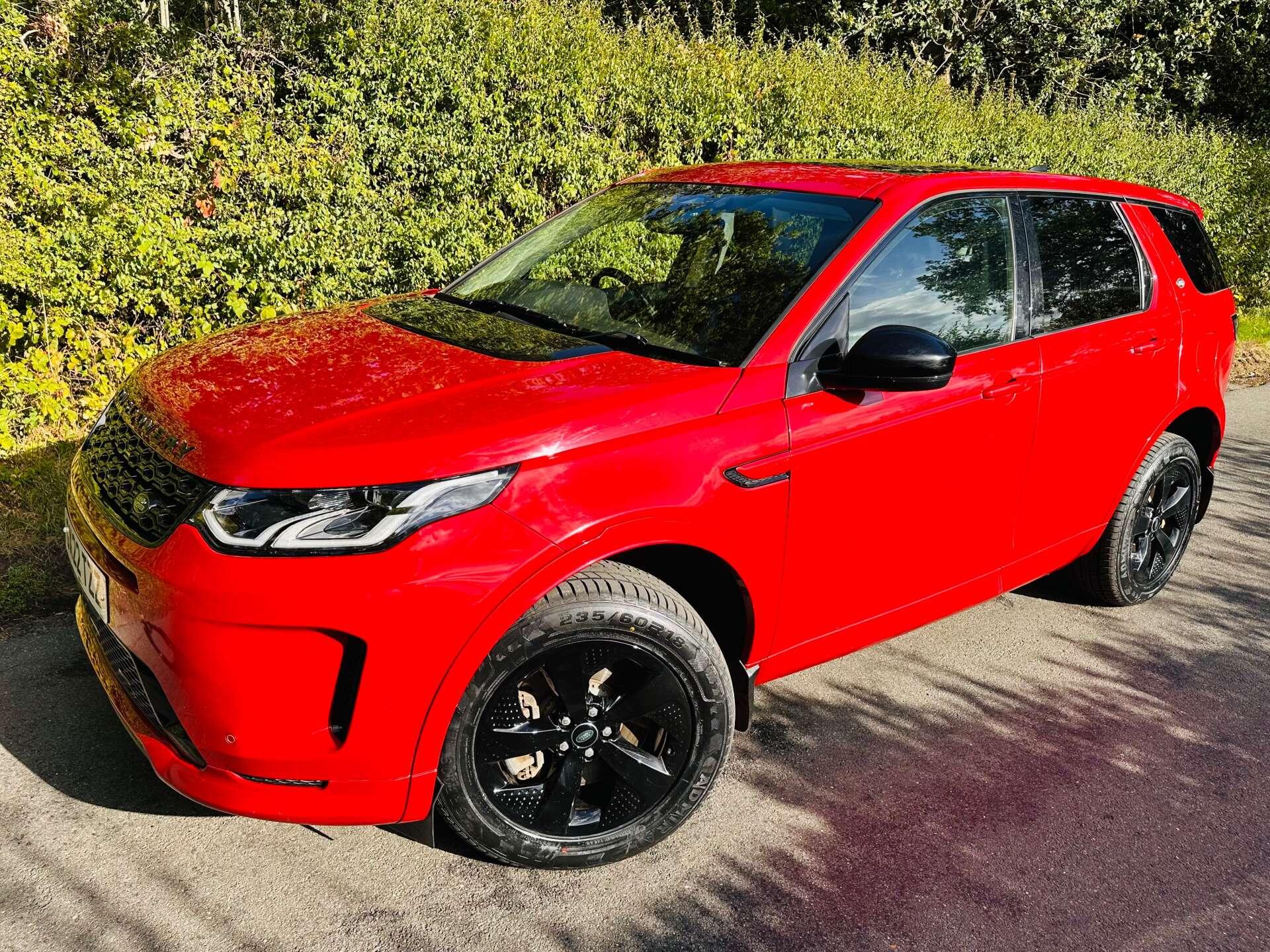 Land Rover Discovery Sport view 27