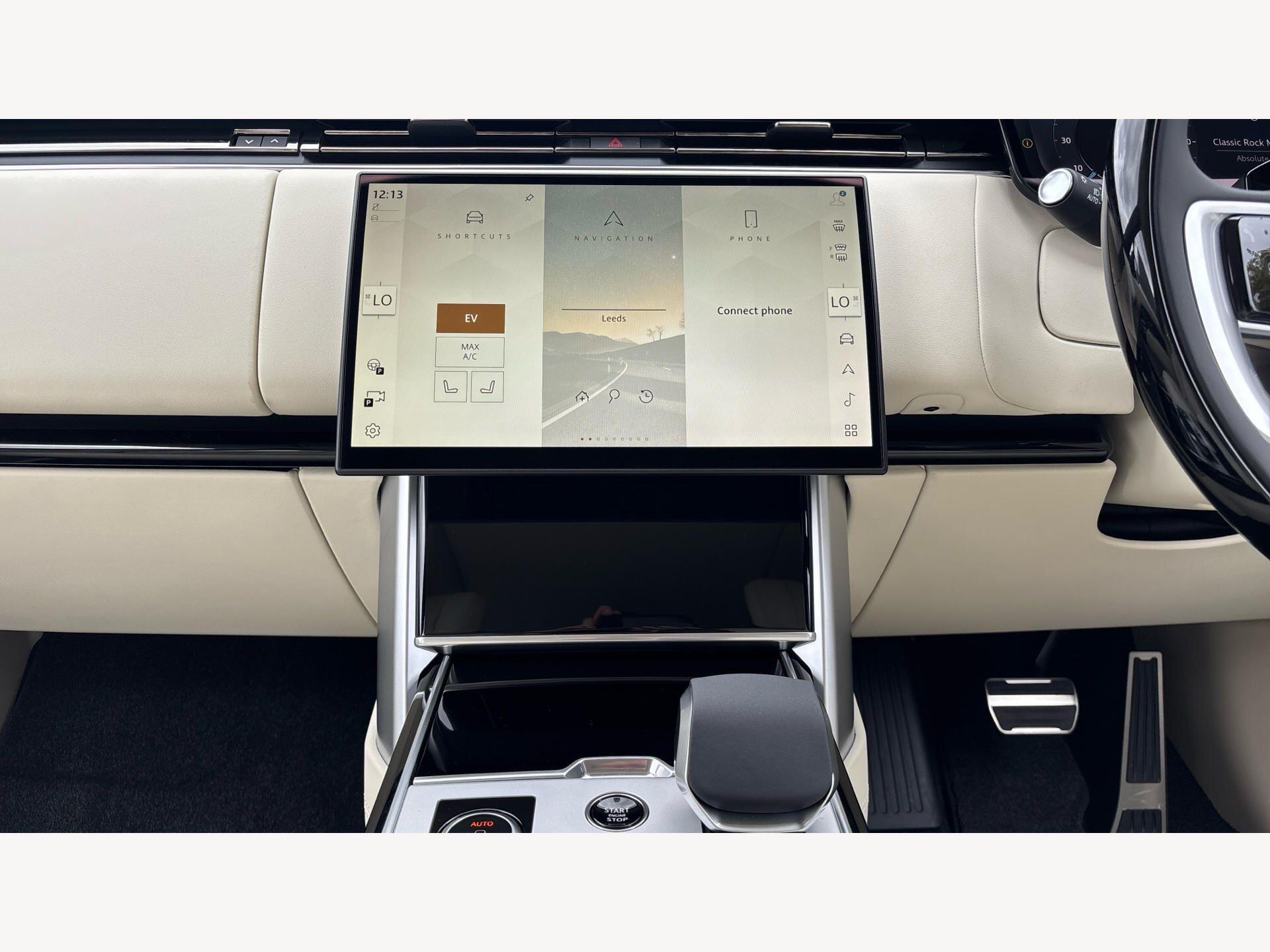 Land Rover Range Rover view 17