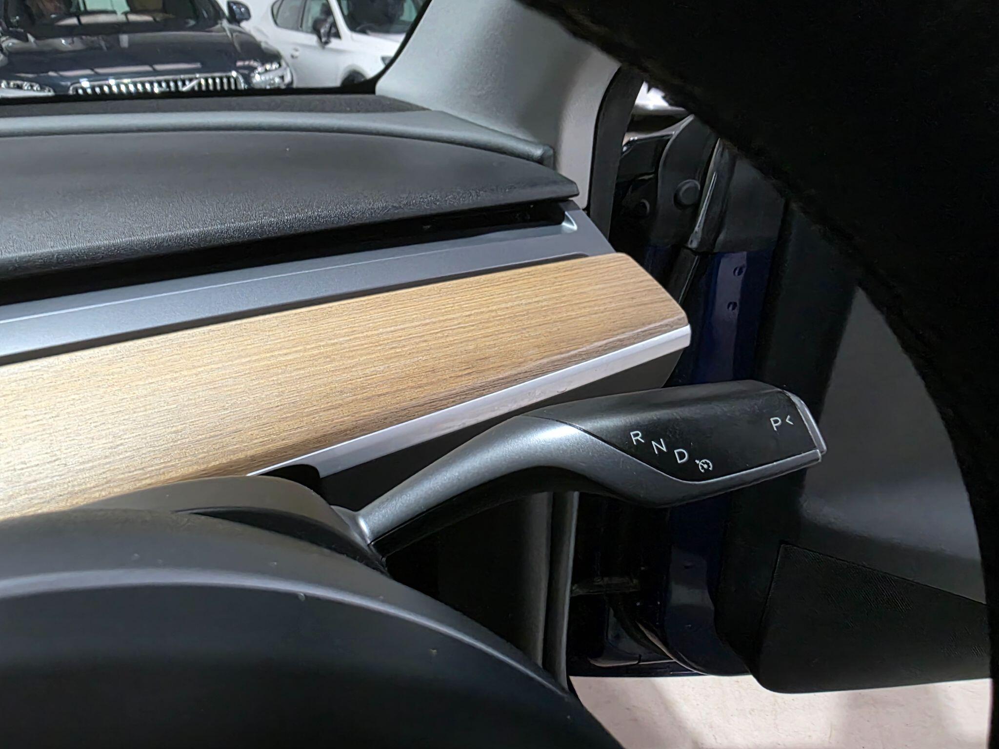 Tesla Model Y view 20