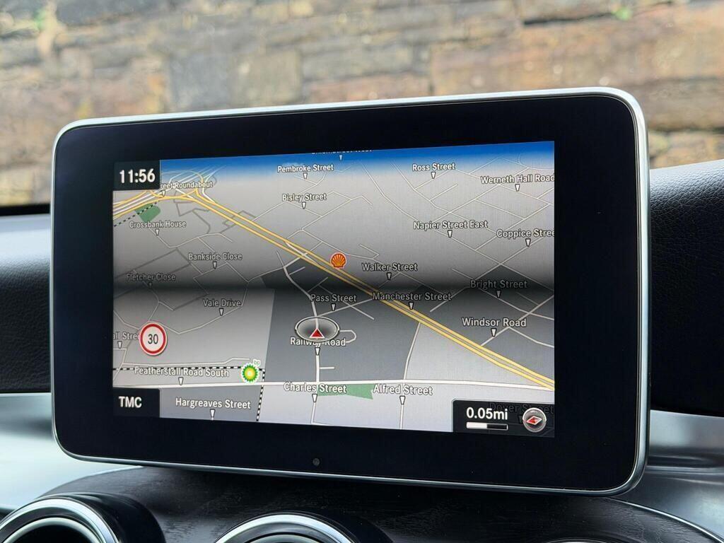 Mercedes-Benz GLC view 31