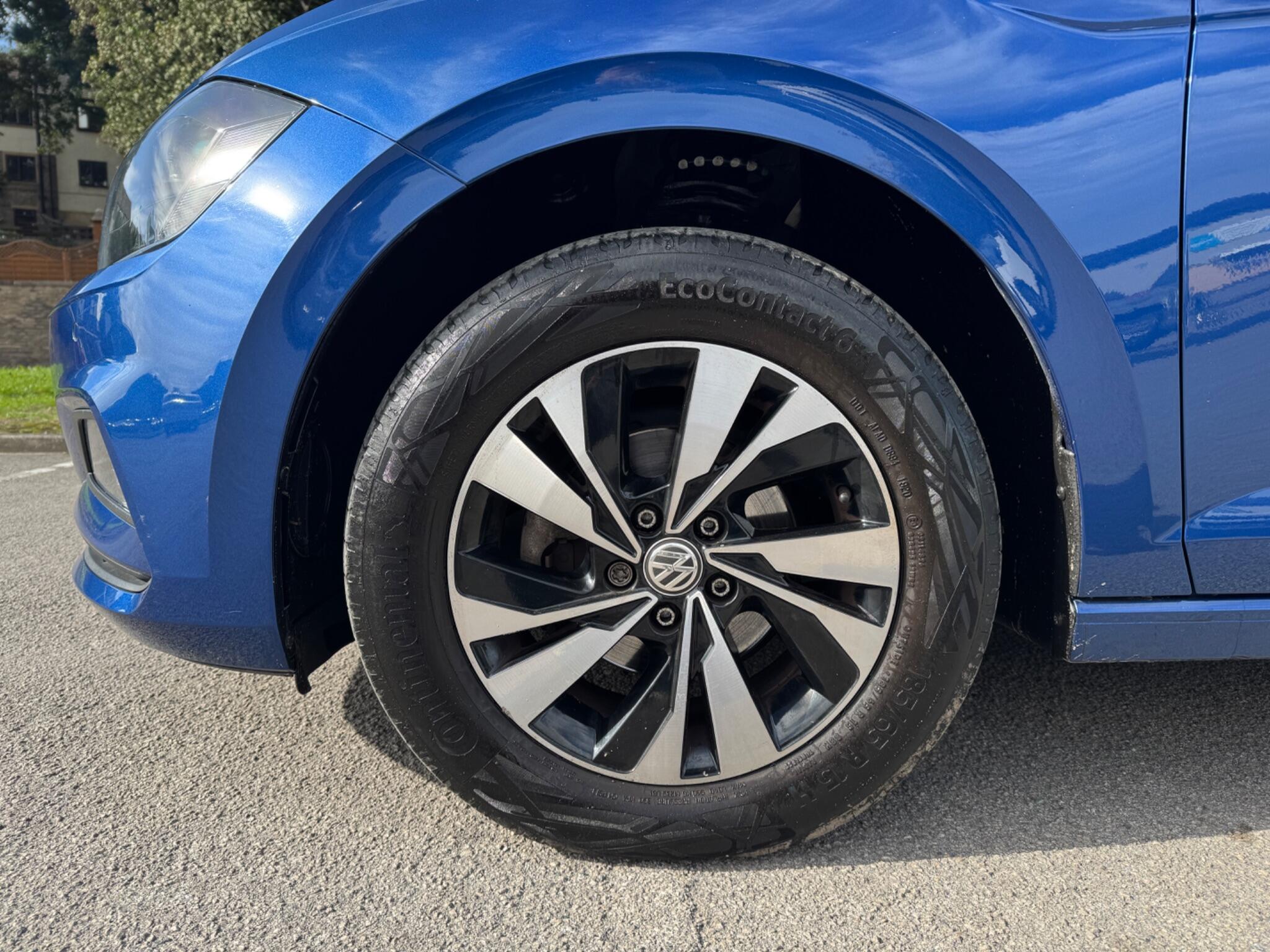 Volkswagen Polo view 8