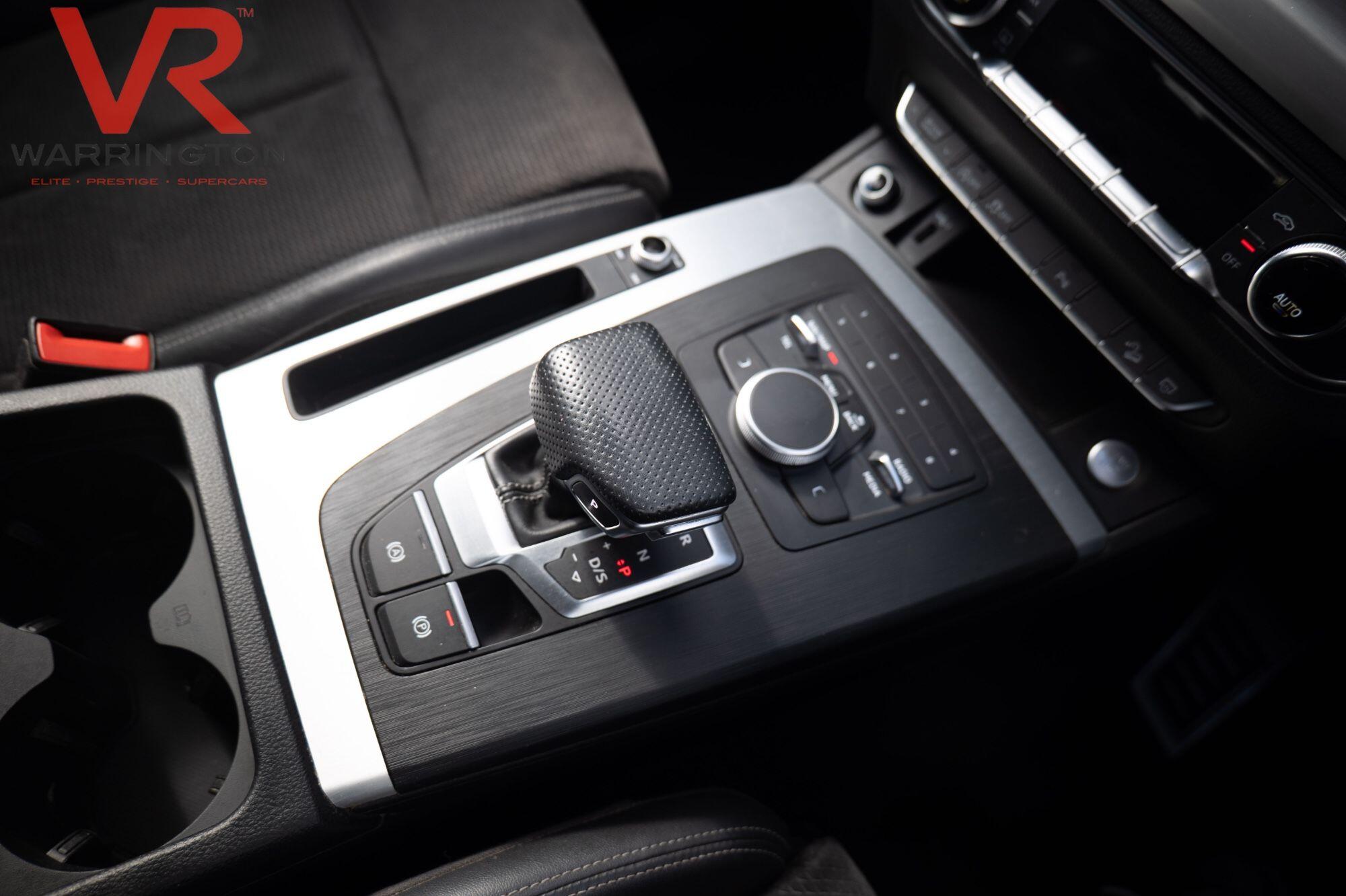 Audi Q5 view 26