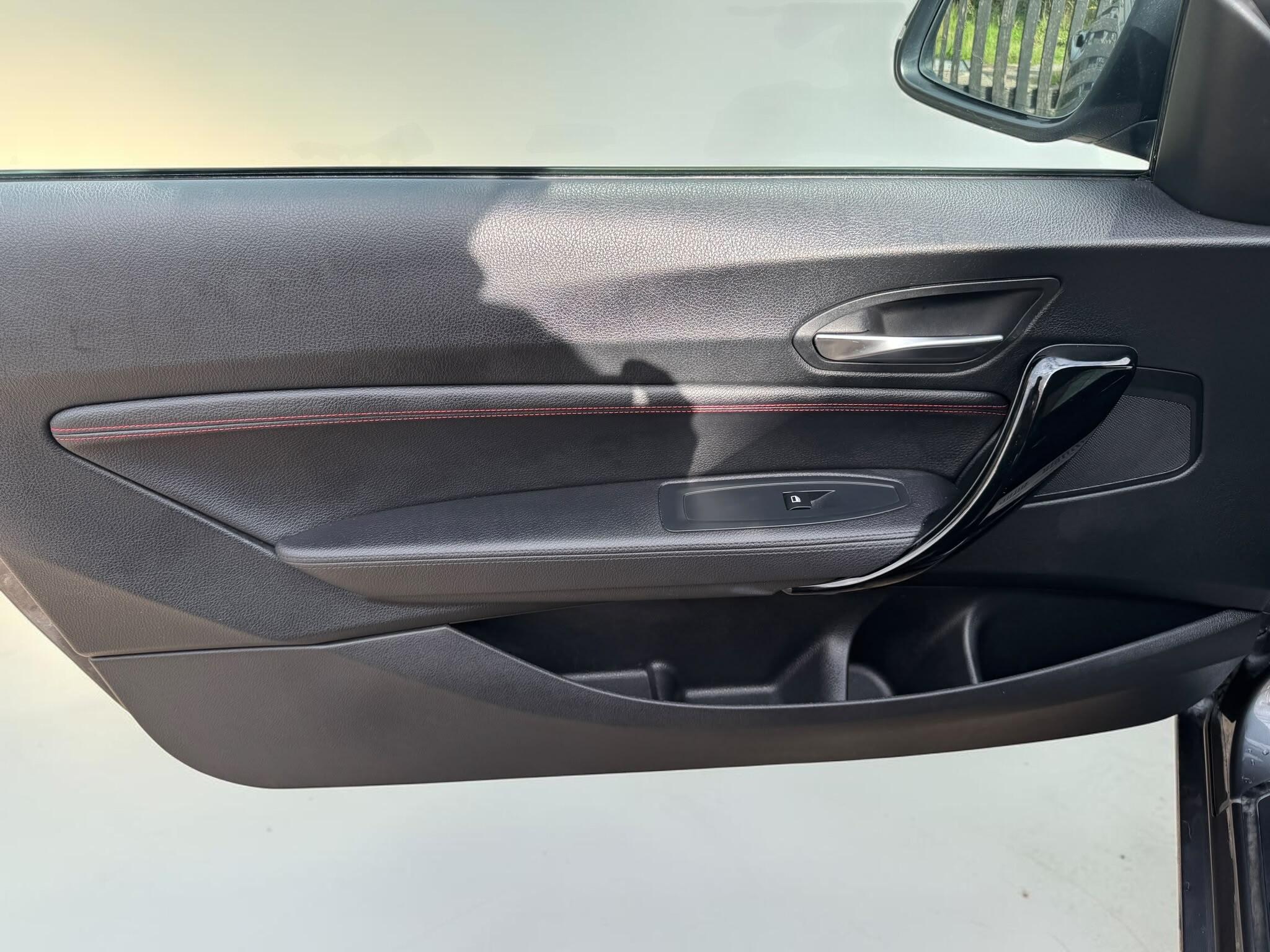 BMW 2 Series view 19