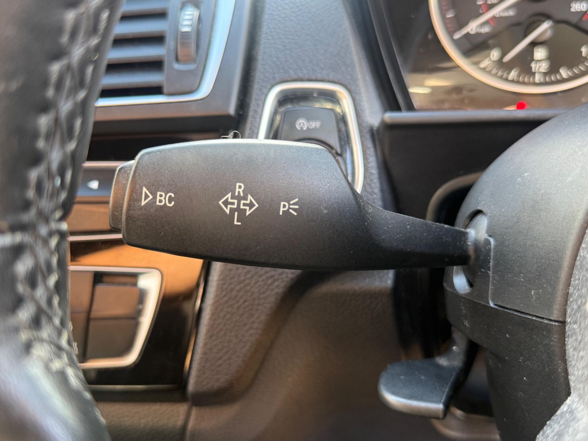 BMW 2 Series view 28