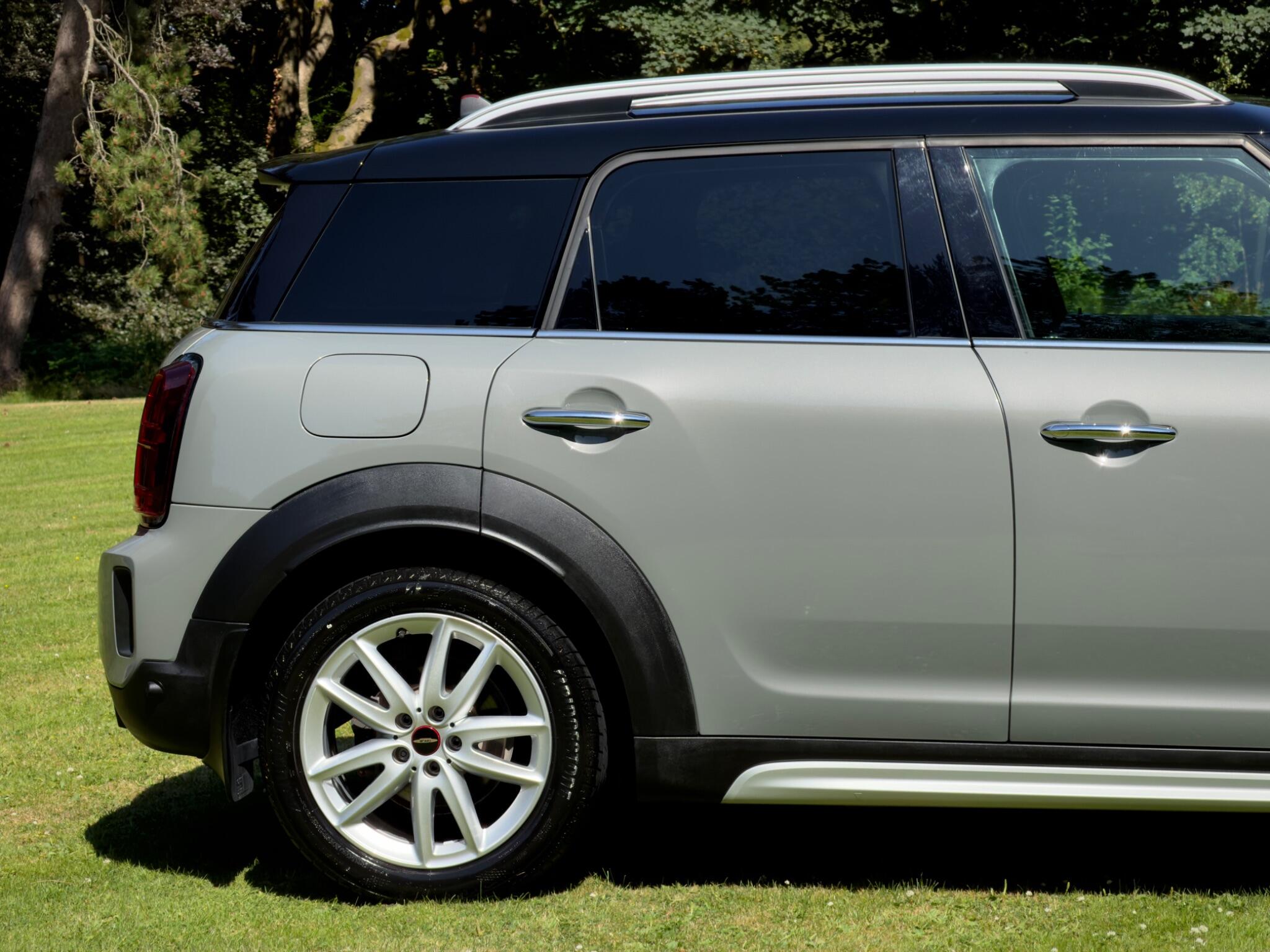 Mini Countryman view 18