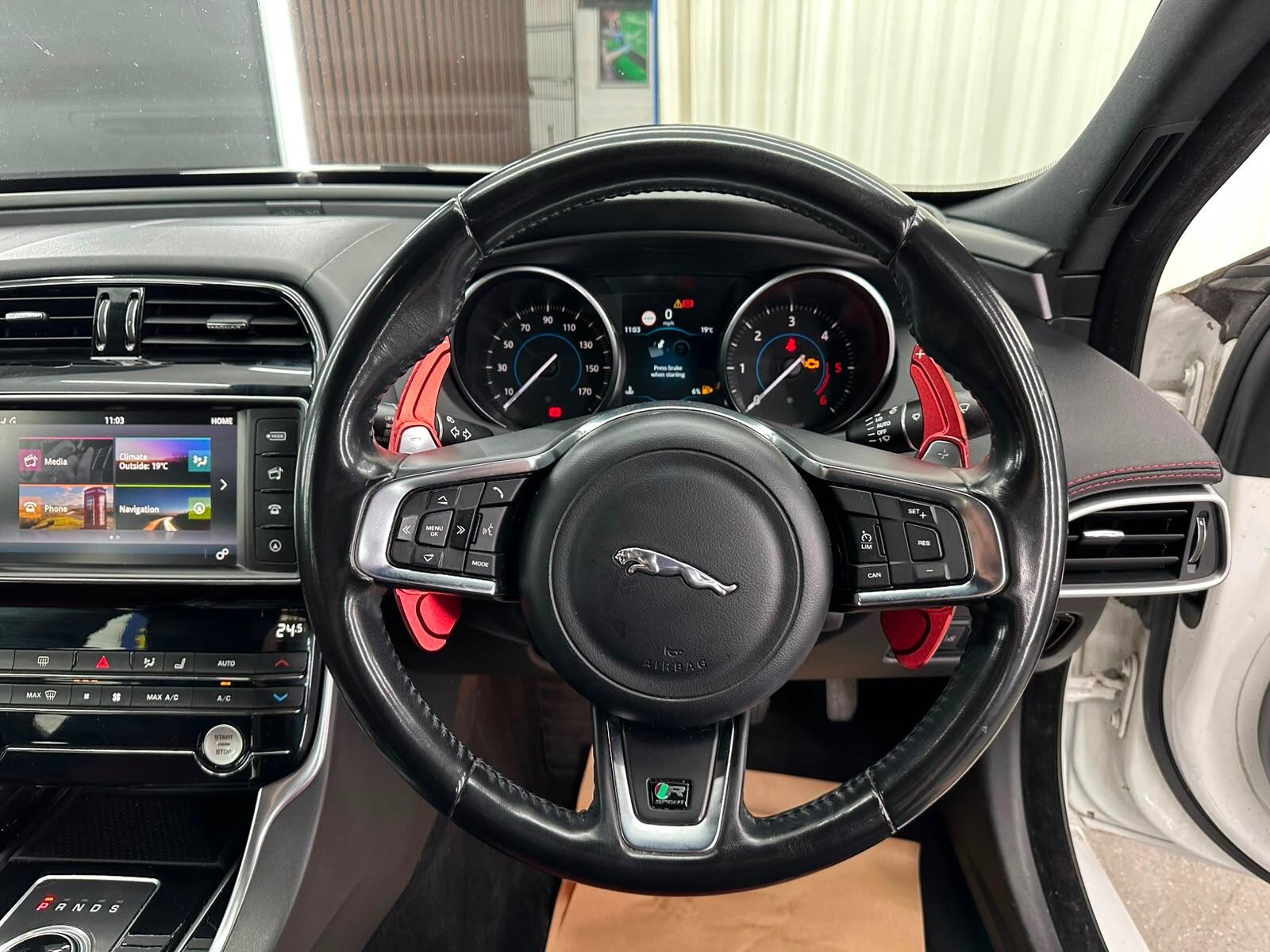 Jaguar XE view 38