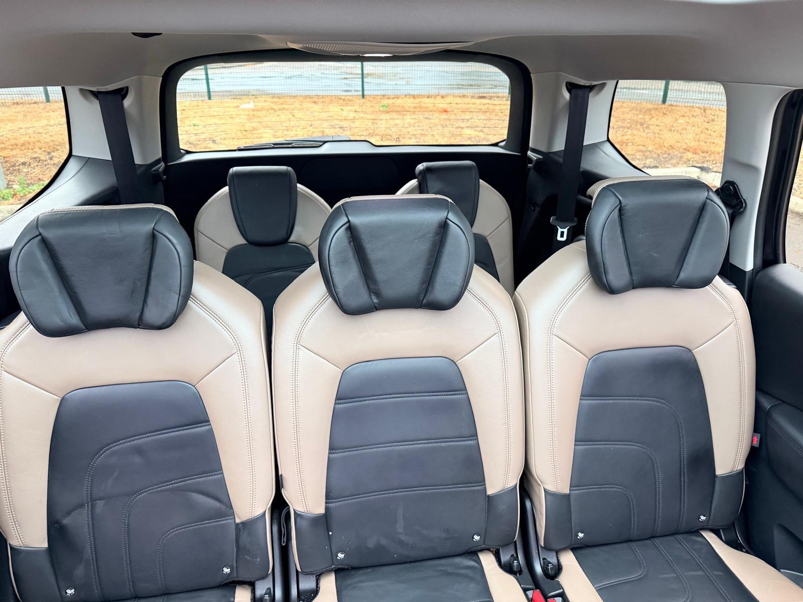 Citroen Grand C4 Picasso view 10