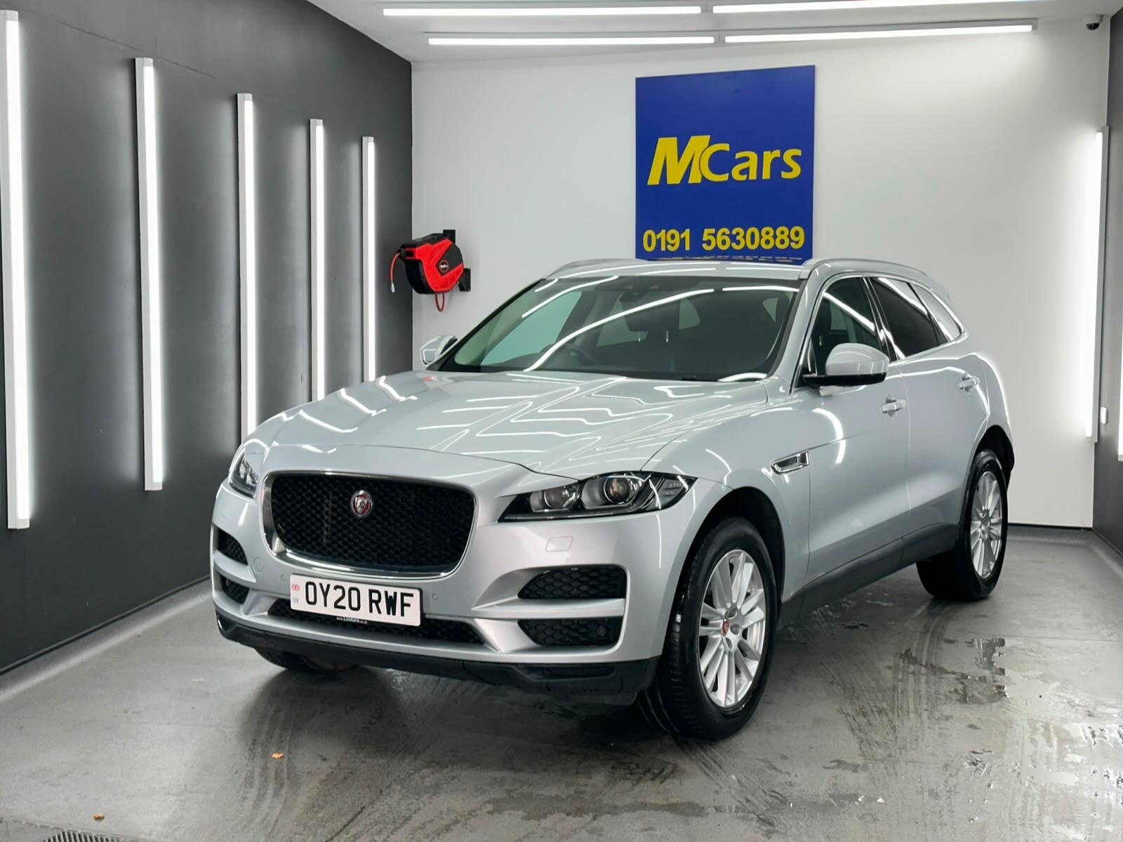 Jaguar F-Pace view 12