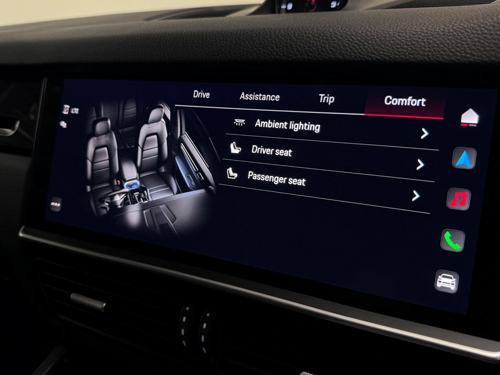 Porsche Cayenne view 59