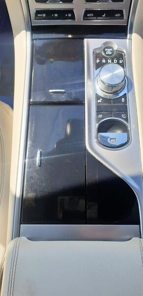 2014 Jaguar XF image 37