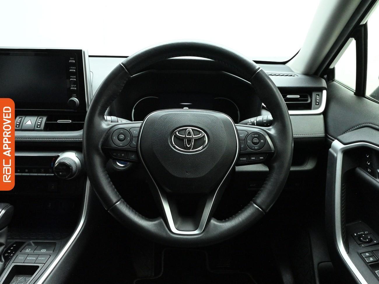 Toyota Rav4 view 9