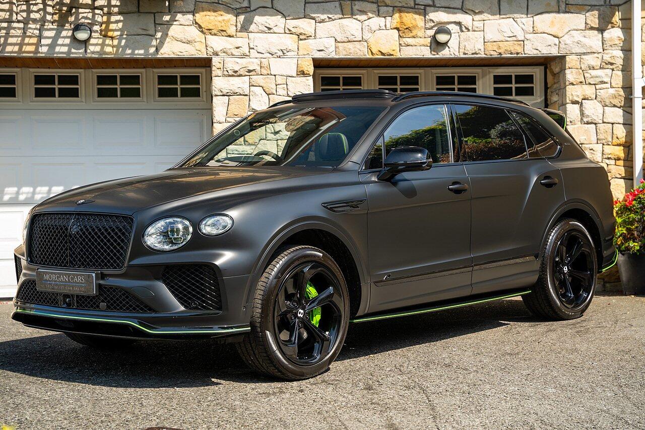 Bentley Bentayga view 44