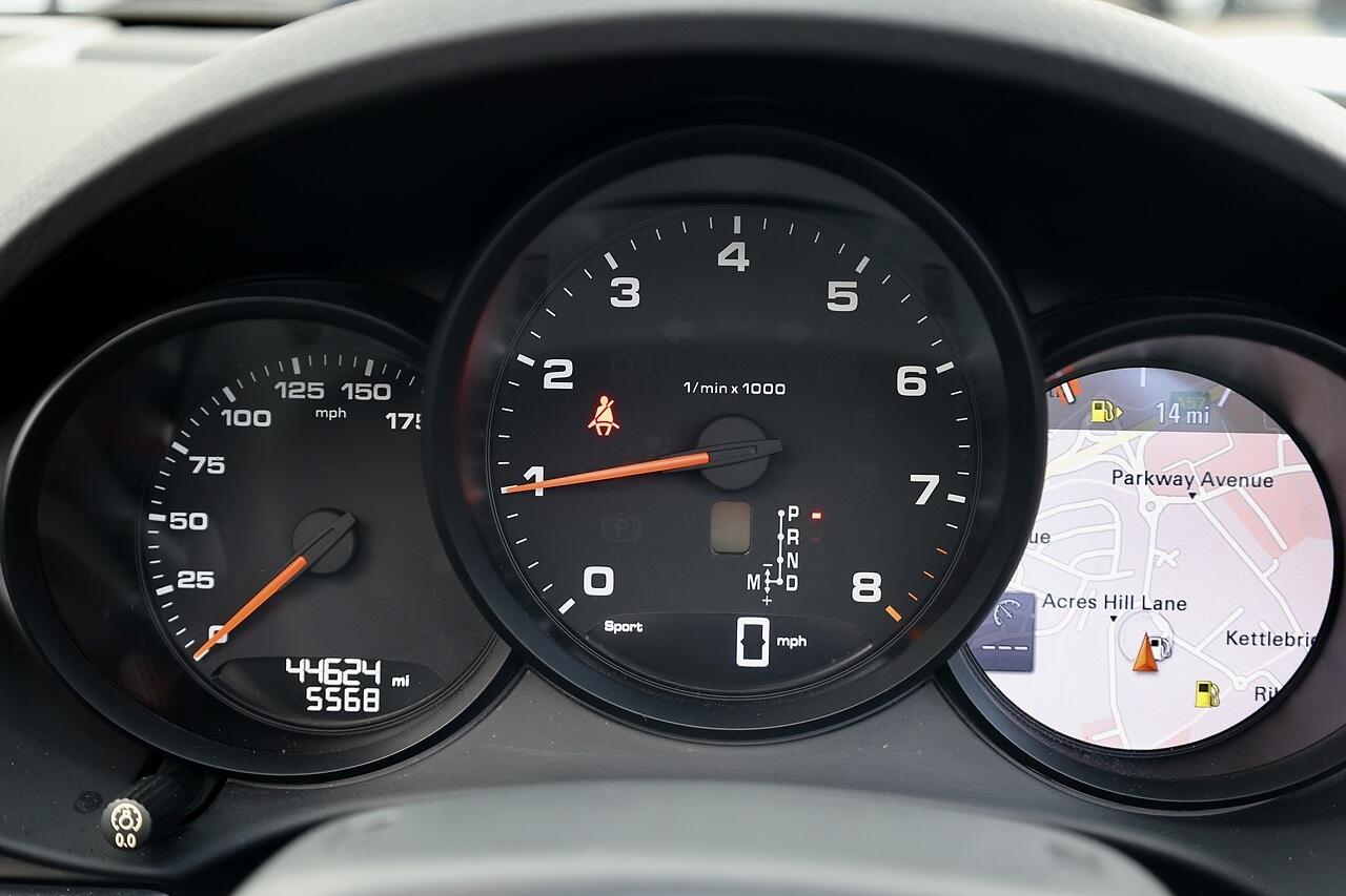 Porsche 718 Boxster view 21
