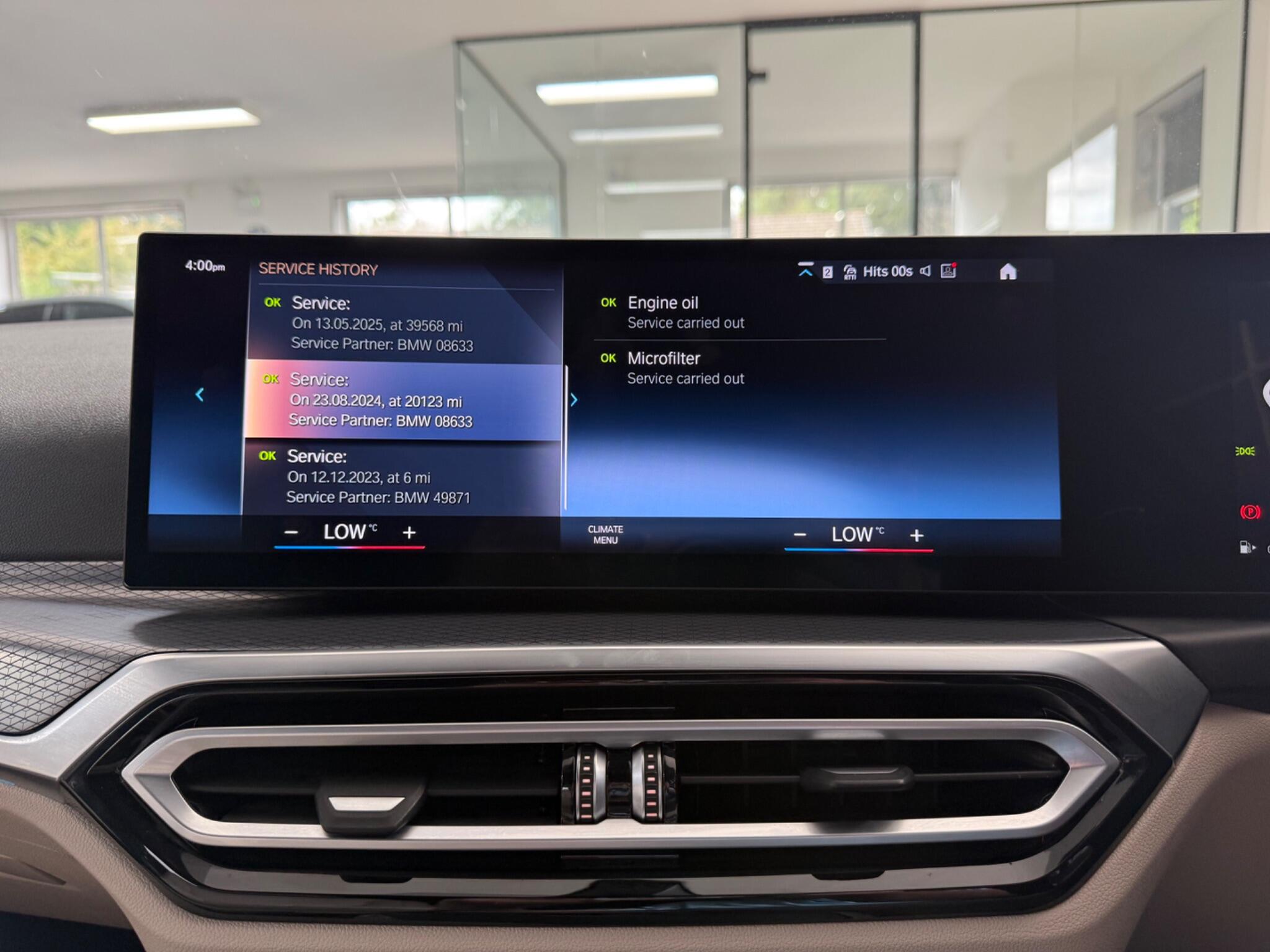 BMW 3 Series view 18
