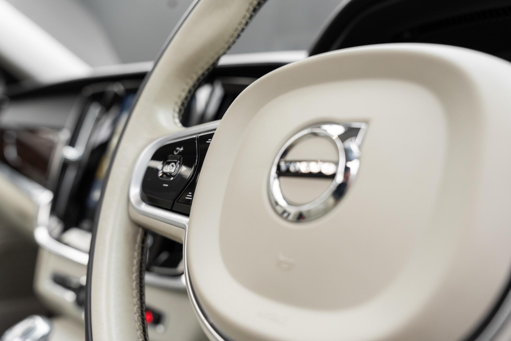 Volvo V90 view 41
