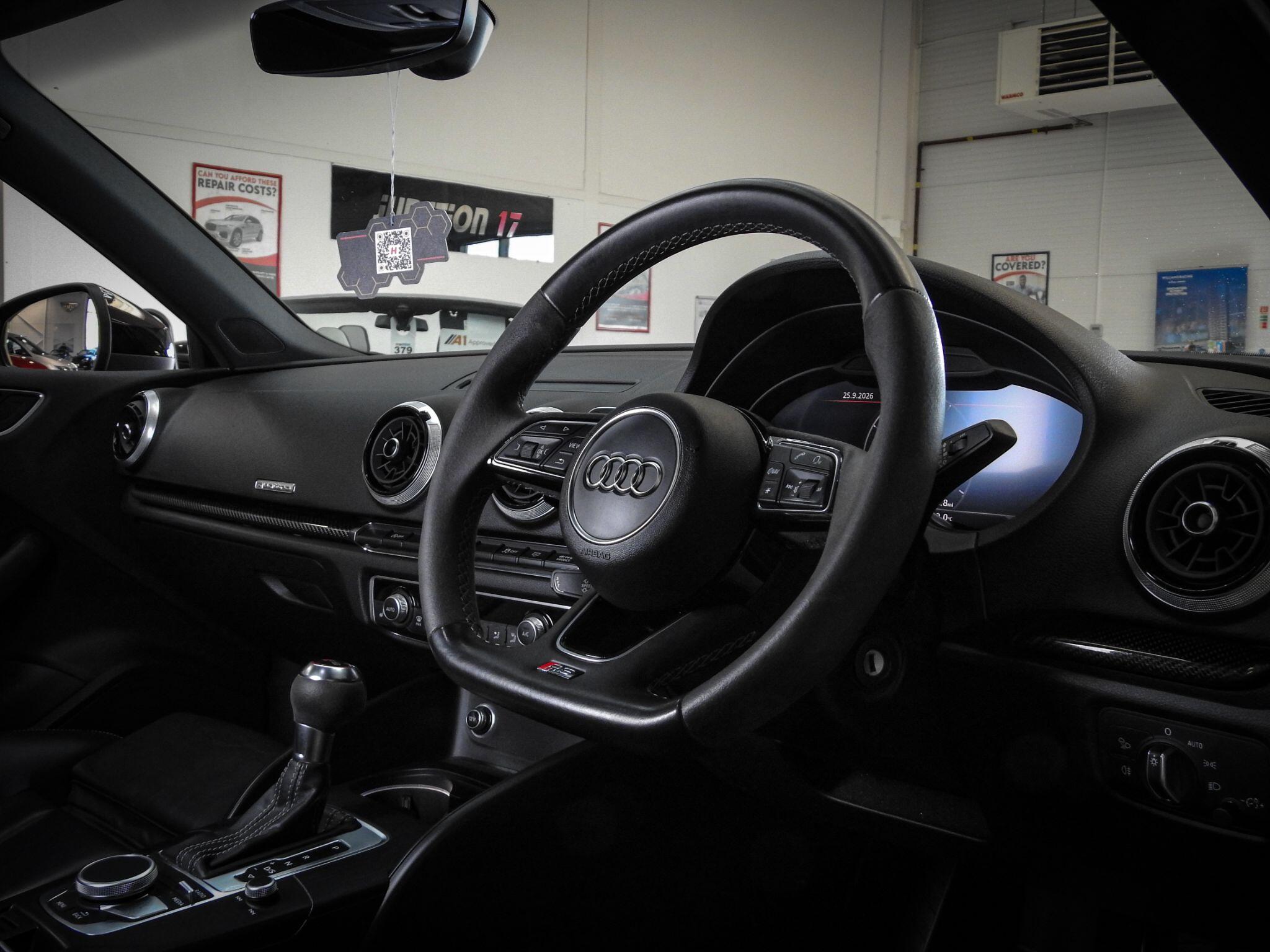 Audi RS3 view 17