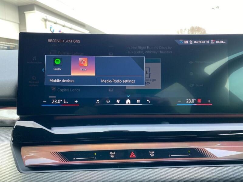 BMW 5 Series view 29