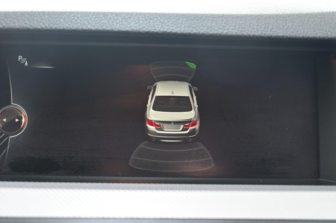 BMW 5 Series view 29