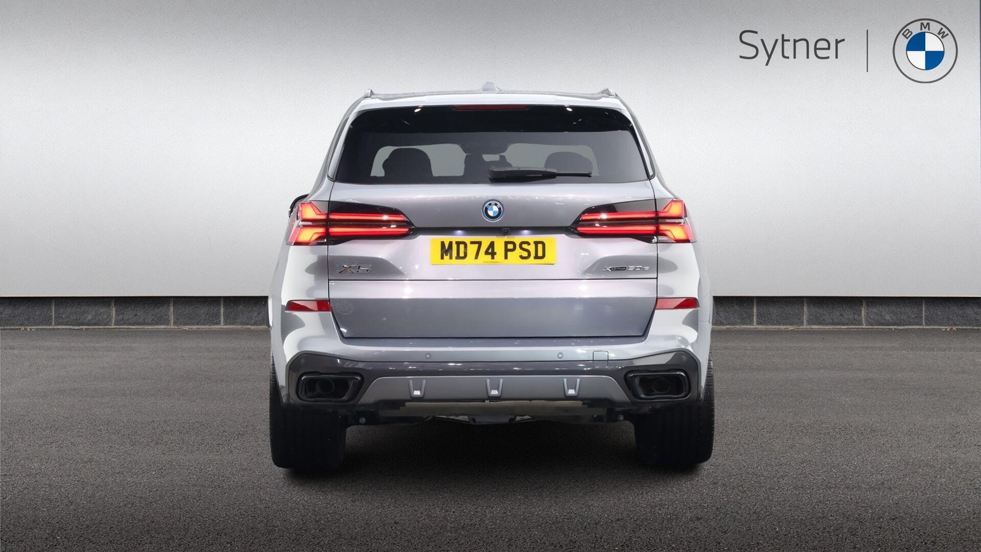 BMW X5 view 15