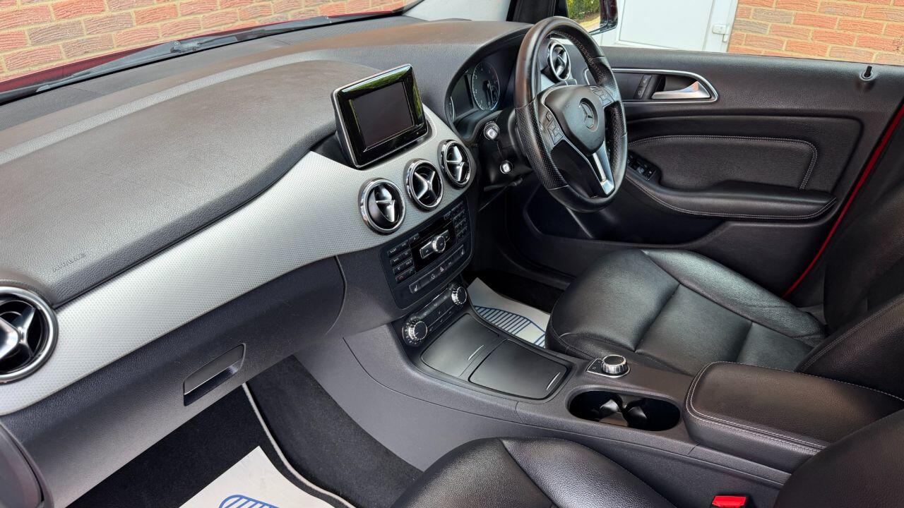 Mercedes-Benz B-Class view 8