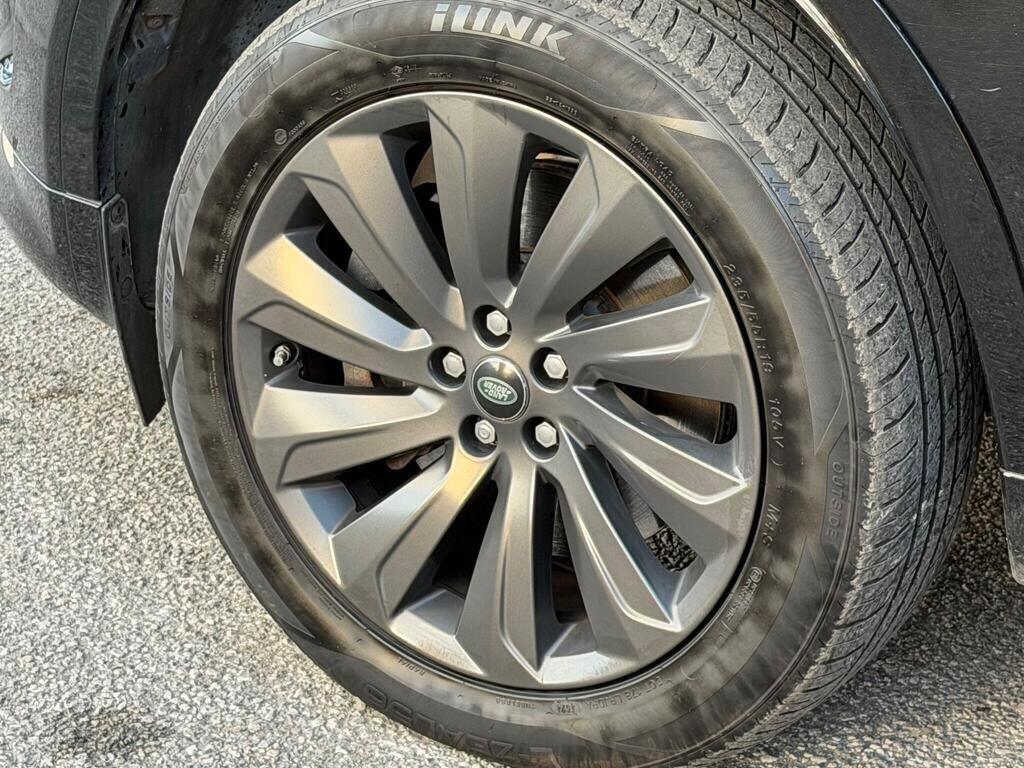 Land Rover Discovery Sport view 57