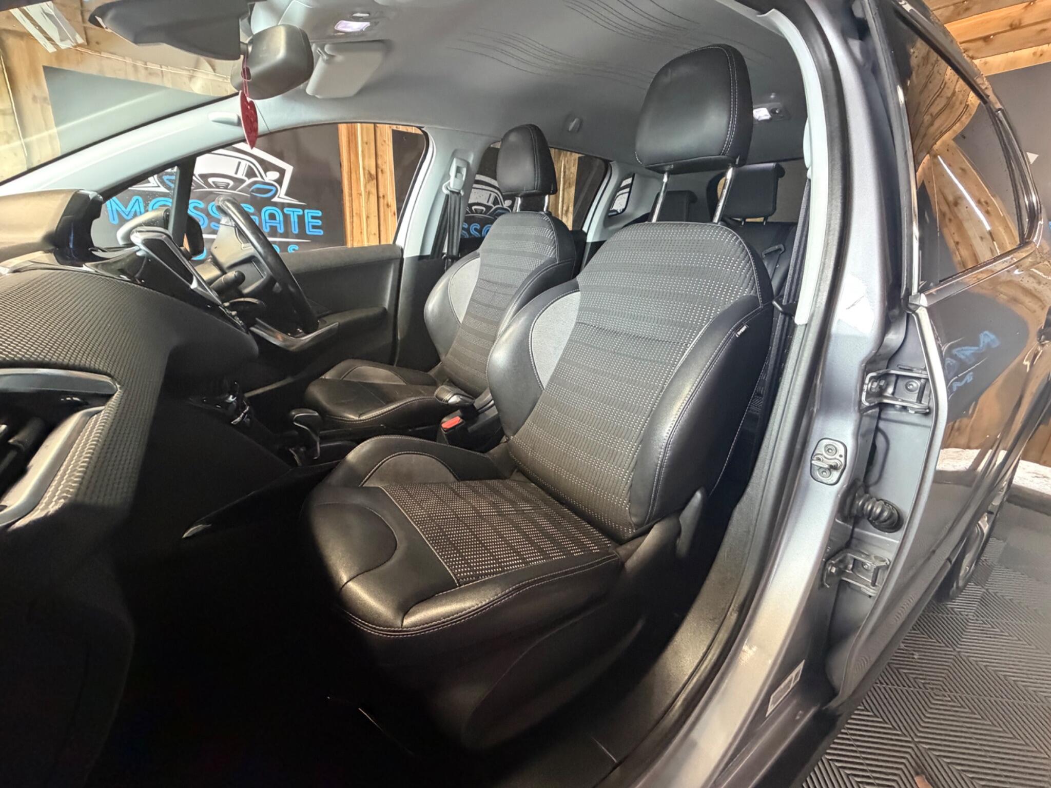 Peugeot 2008 view 27