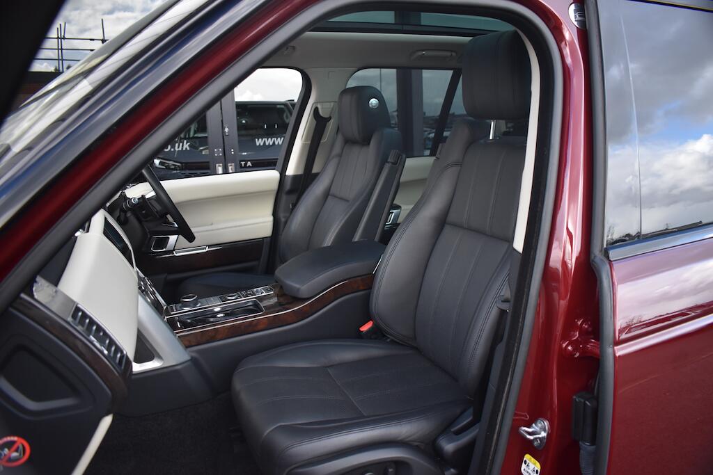 Land Rover Range Rover view 12