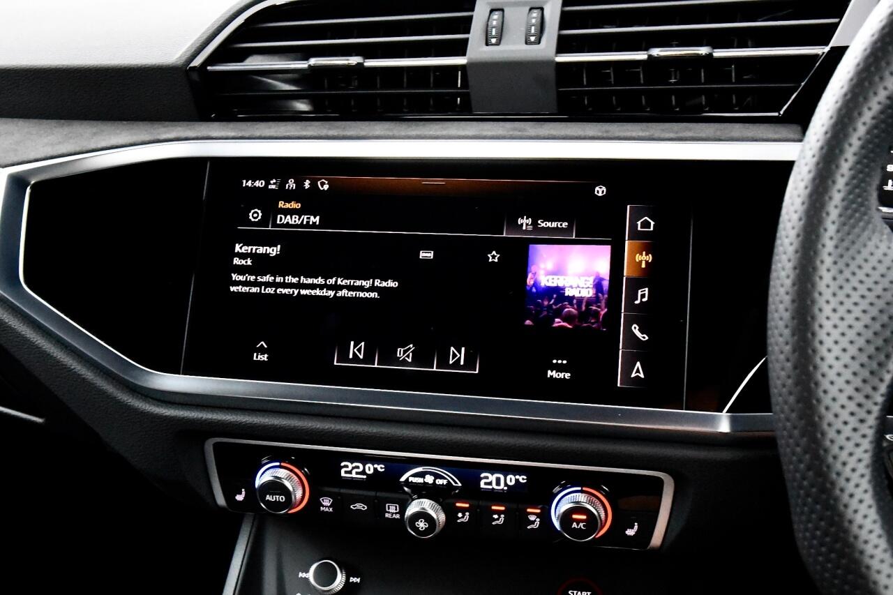 Audi RS Q3 view 41