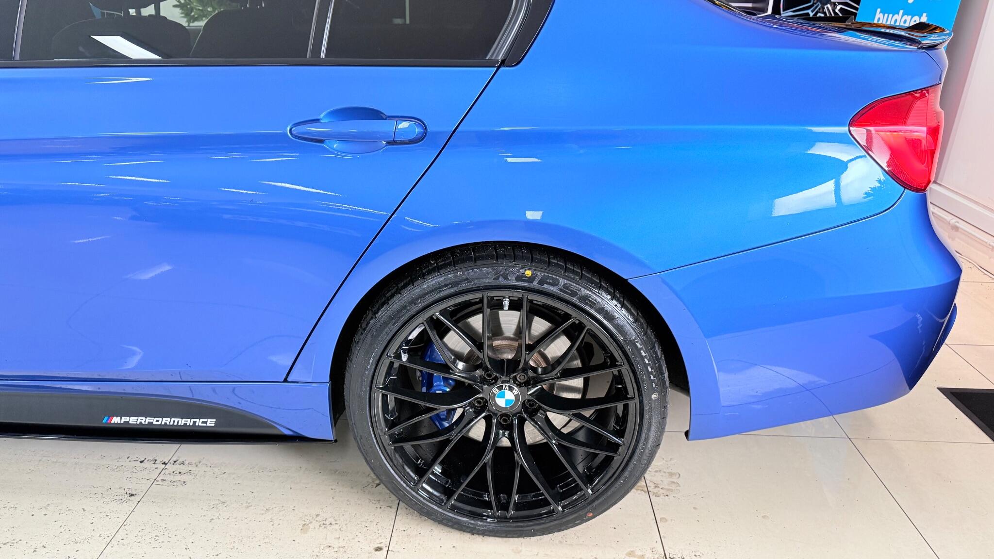 BMW 3 Series view 37