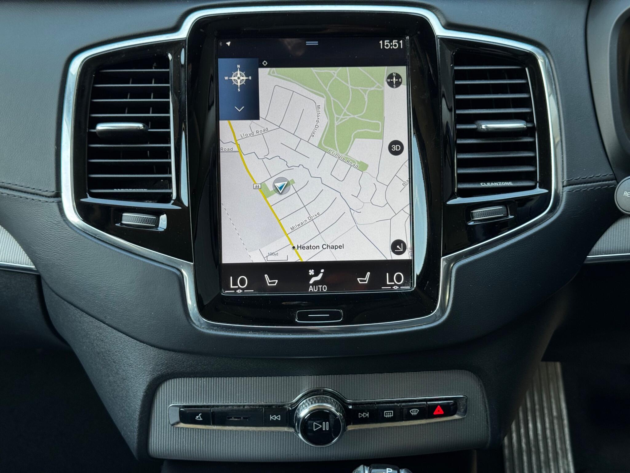 Volvo XC90 view 39