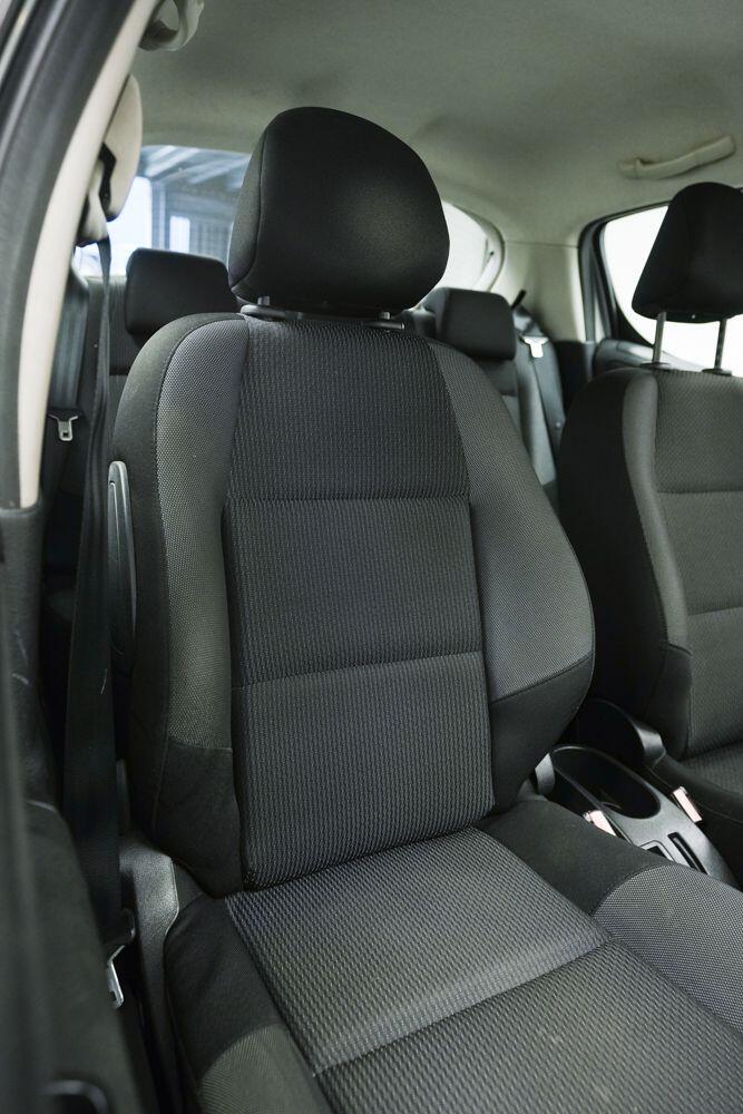 Peugeot 207 view 10