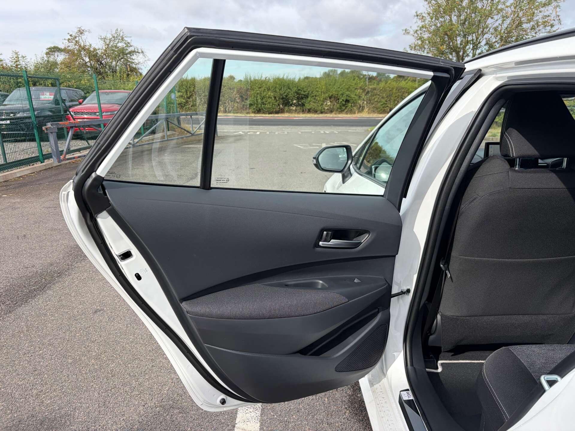 Toyota Corolla view 19