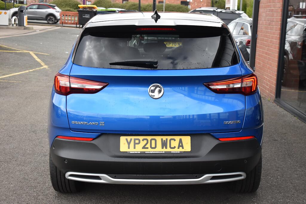 Vauxhall Grandland X view 8