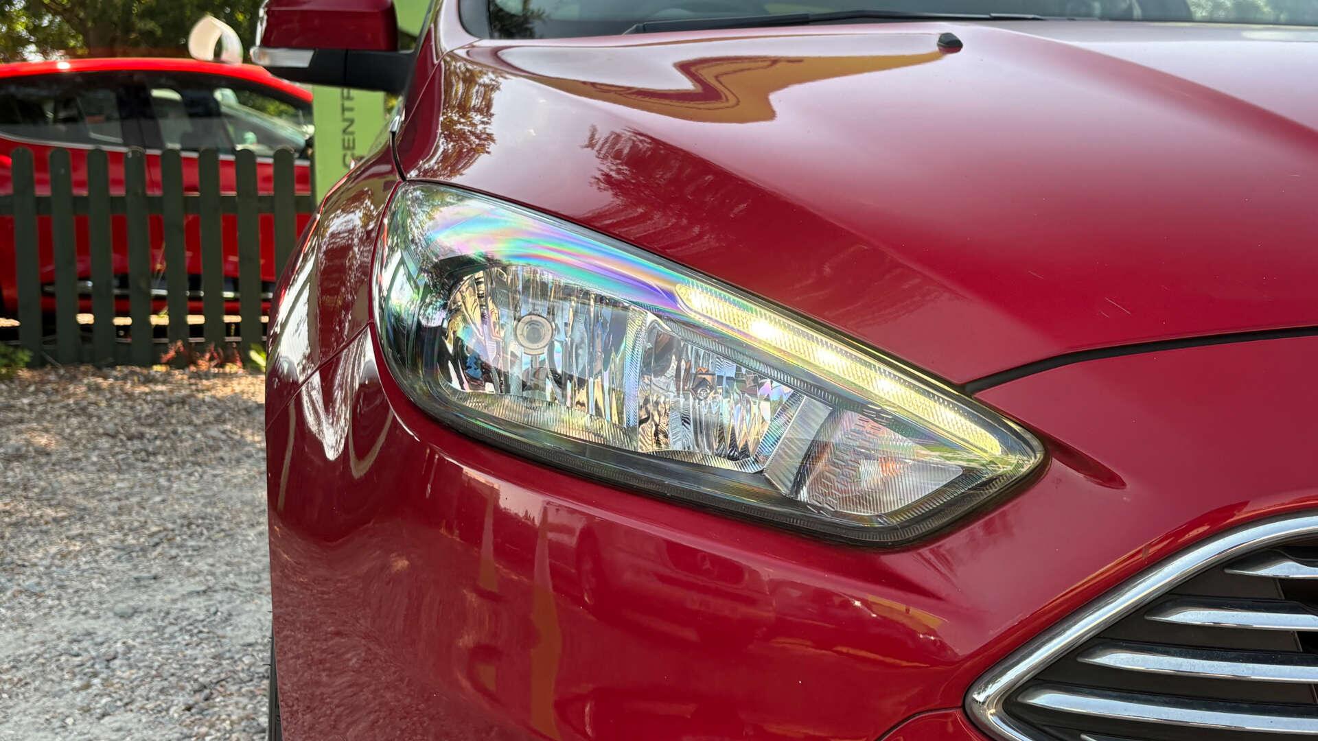 Ford Focus view 38